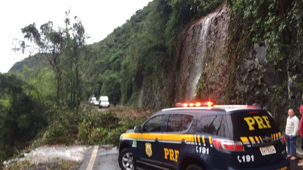 BR 470 é interditada entre Bento Gonçalves e Veranópolis