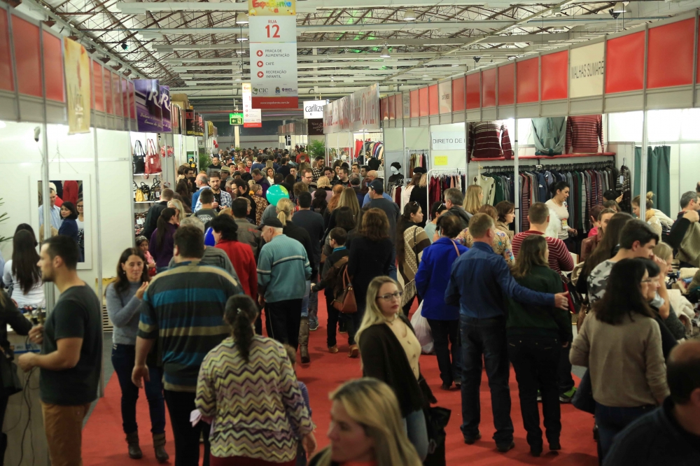 Mais de 75 mil pessoas visitam primeiro fim de semana da ExpoBento