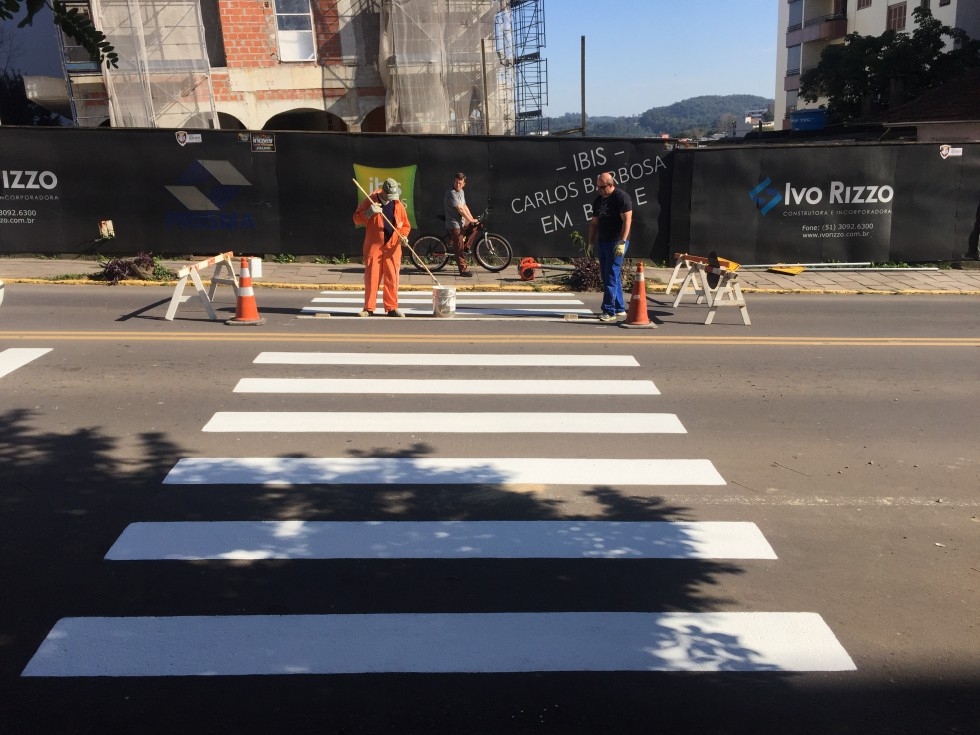 Mudança em faixa de pedestre na Buarque de Macedo em Carlos Barbosa