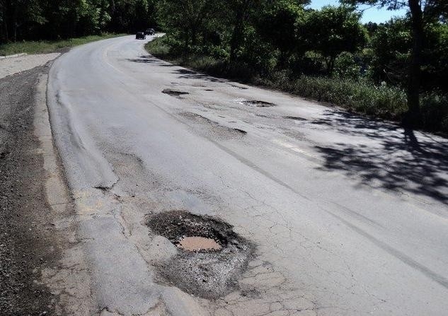 Abandonadas pelo governo, estradas estaduais estão em péssimas condições