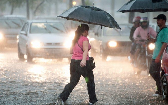 Fim de semana será de tempo chuvoso e baixas temperaturas