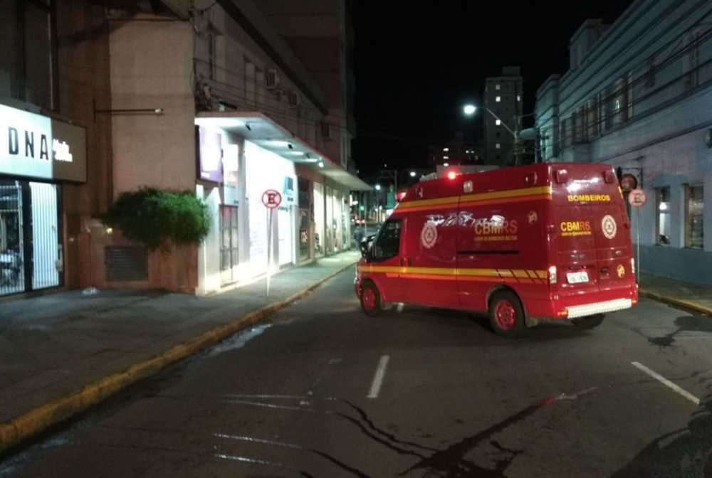 Incêndio no Palácio Del Lavoro em Bento Gonçalves