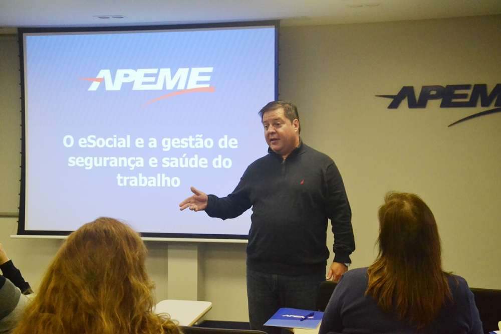 Somente 4,4% das empresas estão preparadas para o eSocial