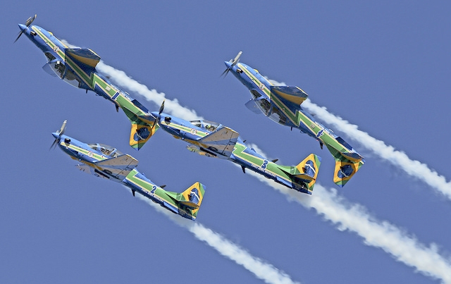 Esquadrilha da Fumaça deve realizar show aéreo em Carlos Barbosa