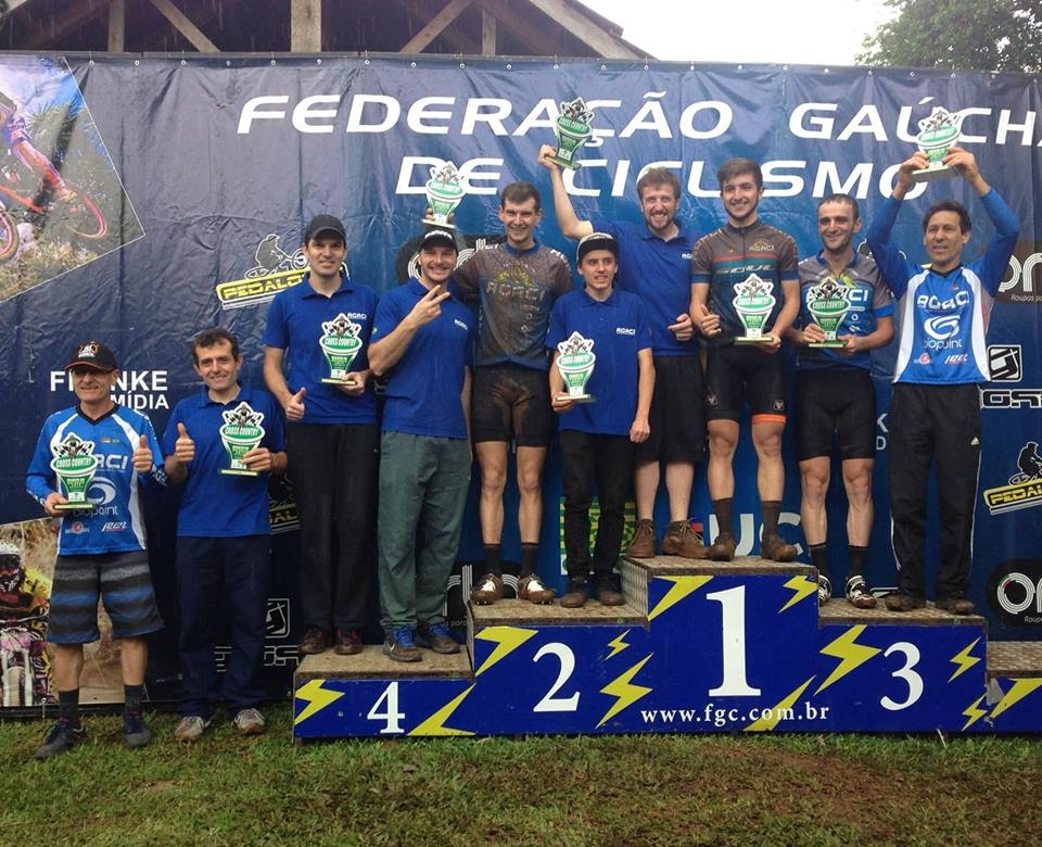 Atletas da AGACI conquistam boa colocação em campeonato de Mountain Bike
