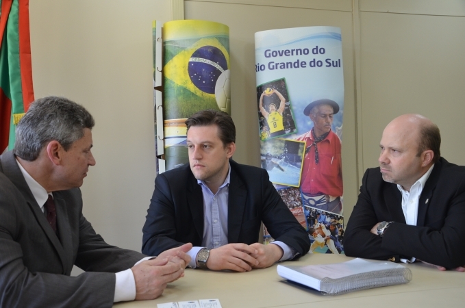 Pasin busca em Porto Alegre agilizar construção de ciclovia