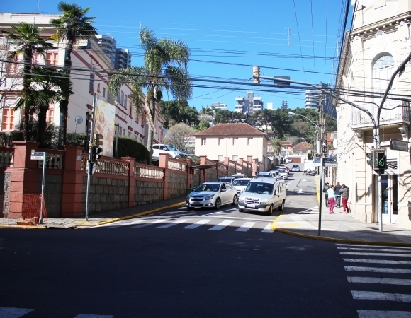 Área central de Bento Gonçalves está bloqueada 