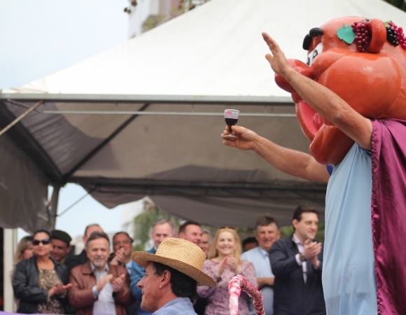 Desfile marca os 123 anos de Bento Gonçalves