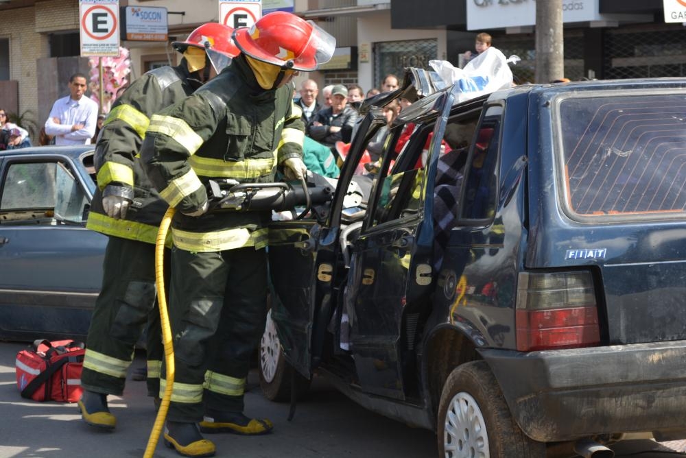 Bombeiros de Carlos Barbosa realizam Resgate Simulado