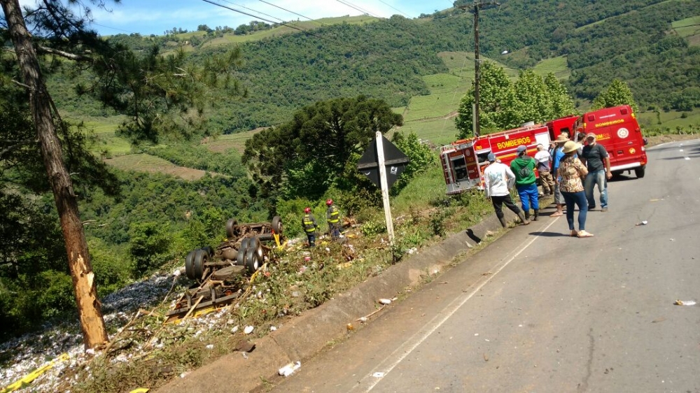 Acidente na linha Alcântara deixa um morto e um ferido	