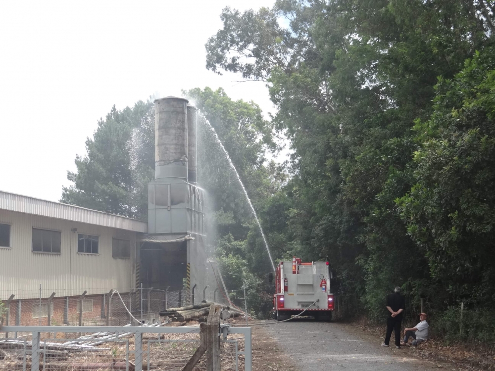 Bombeiros Voluntários combatem princípio de incêndio em Garibaldi