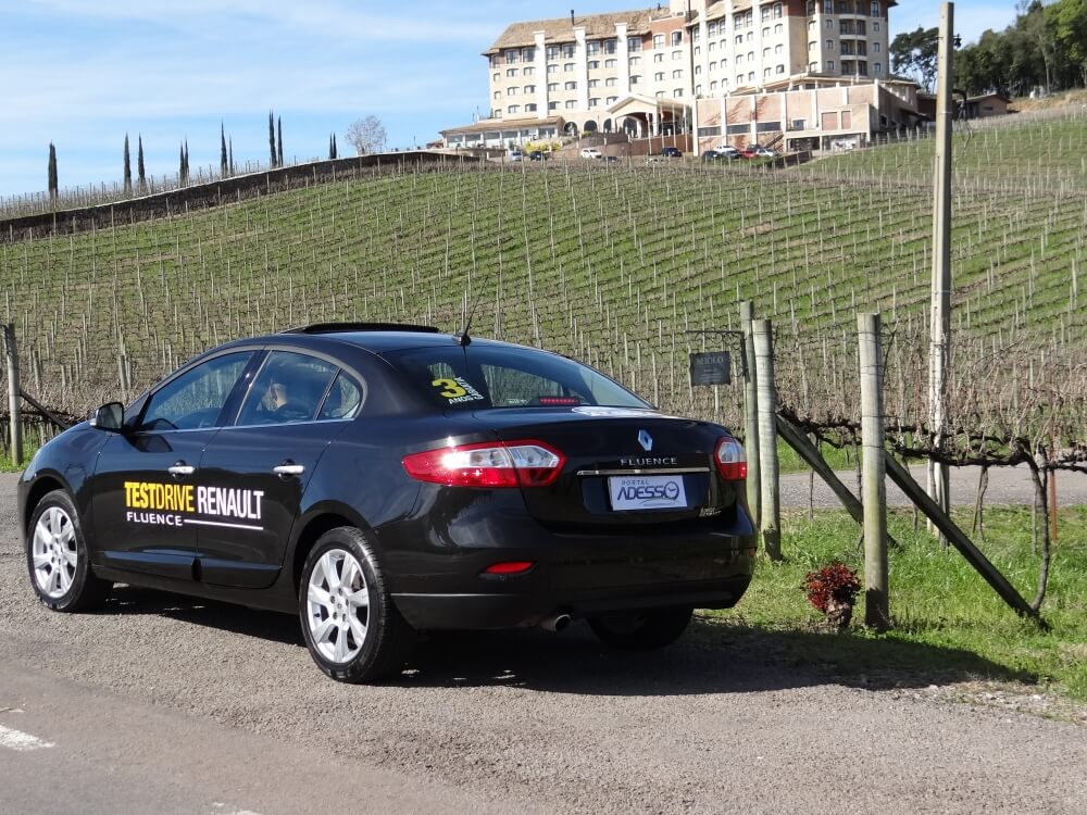 No Vale dos Vinhedos Testamos o Renault Fluence