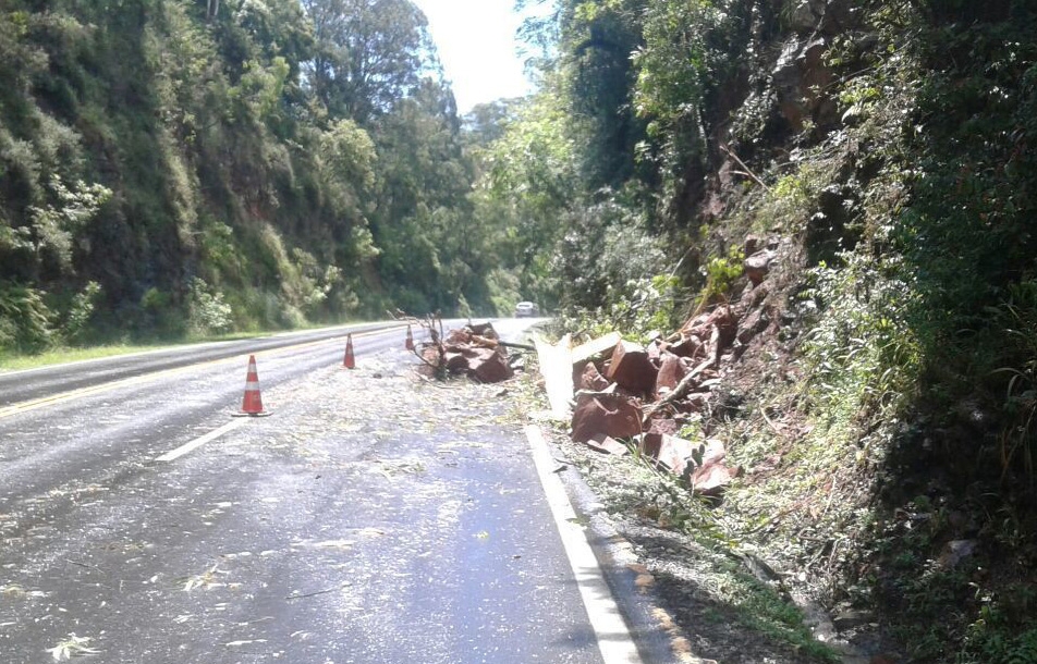 Chuva causa danos na BR 470 em Bento Gonçalves