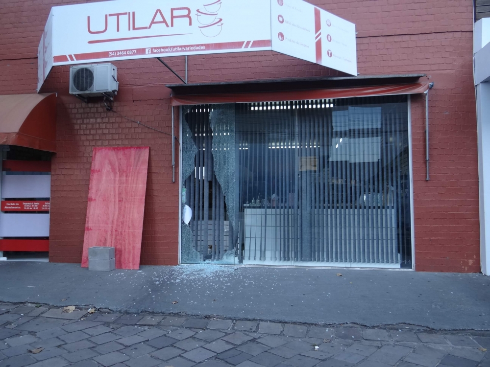 Vandalismo em estabelecimento no Centro de Garibaldi
