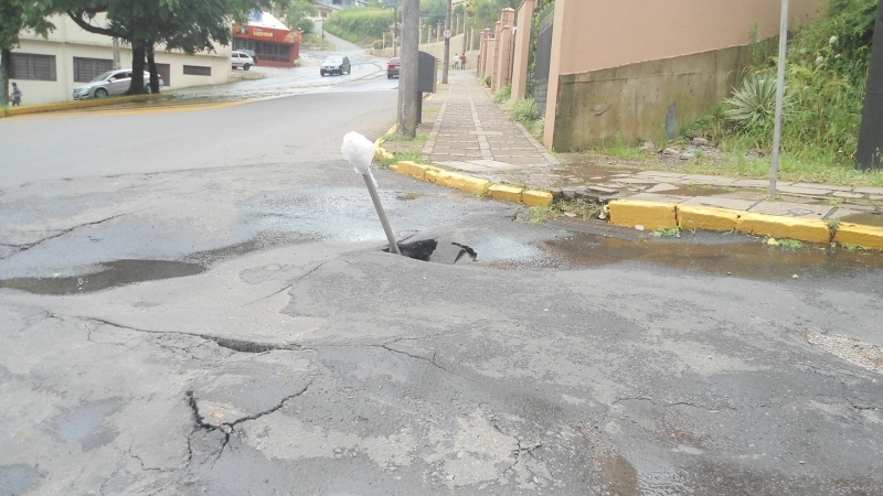 Forte Chuva: Cerca de 230 vias necessitam de reparos em Bento Gonçalves