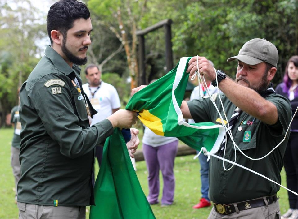 Escoteiros de Garibaldi realizam o Acampamento Distrital Sênior