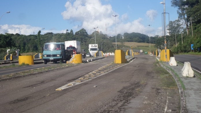 Após cinco anos, estrutura do antigo pedágio em Farroupilha será retirada