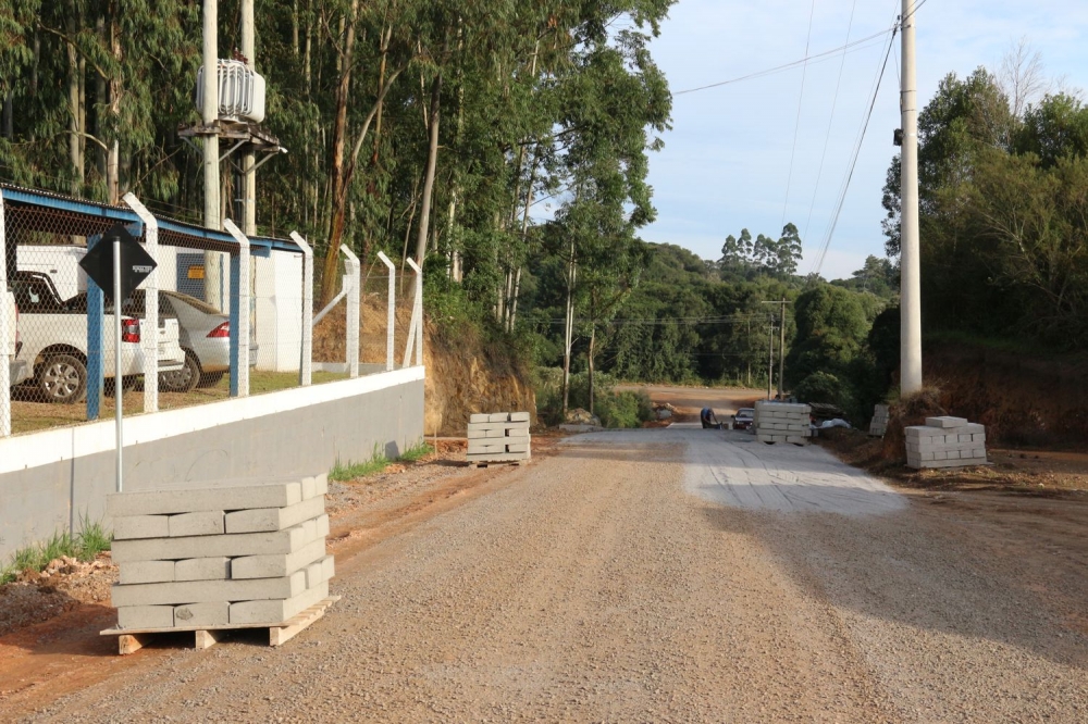 Novas obras de pavimentação são iniciadas em Garibaldi