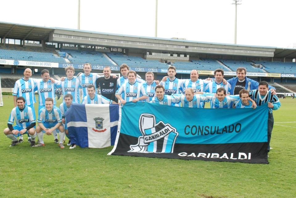 Gremistas de Garibaldi jogam no Estádio Olímpico