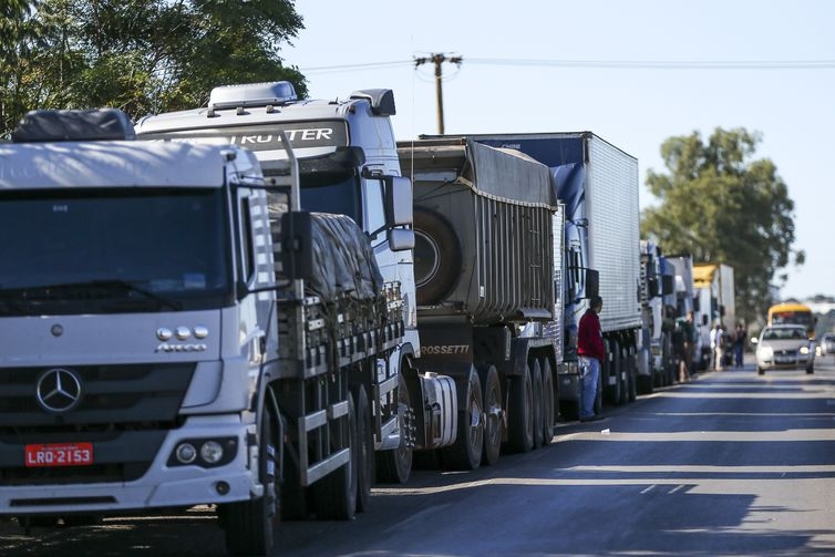 Na Serra, é baixa a adesão na greve dos caminhoneiros