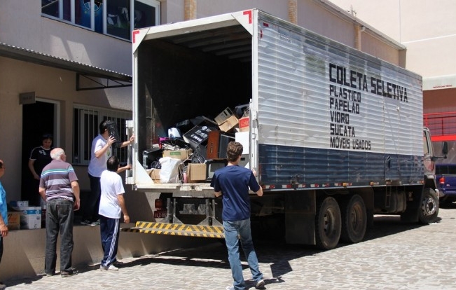 Mais de seis toneladas de lixo eletrônico foram recolhidos em Garibadi