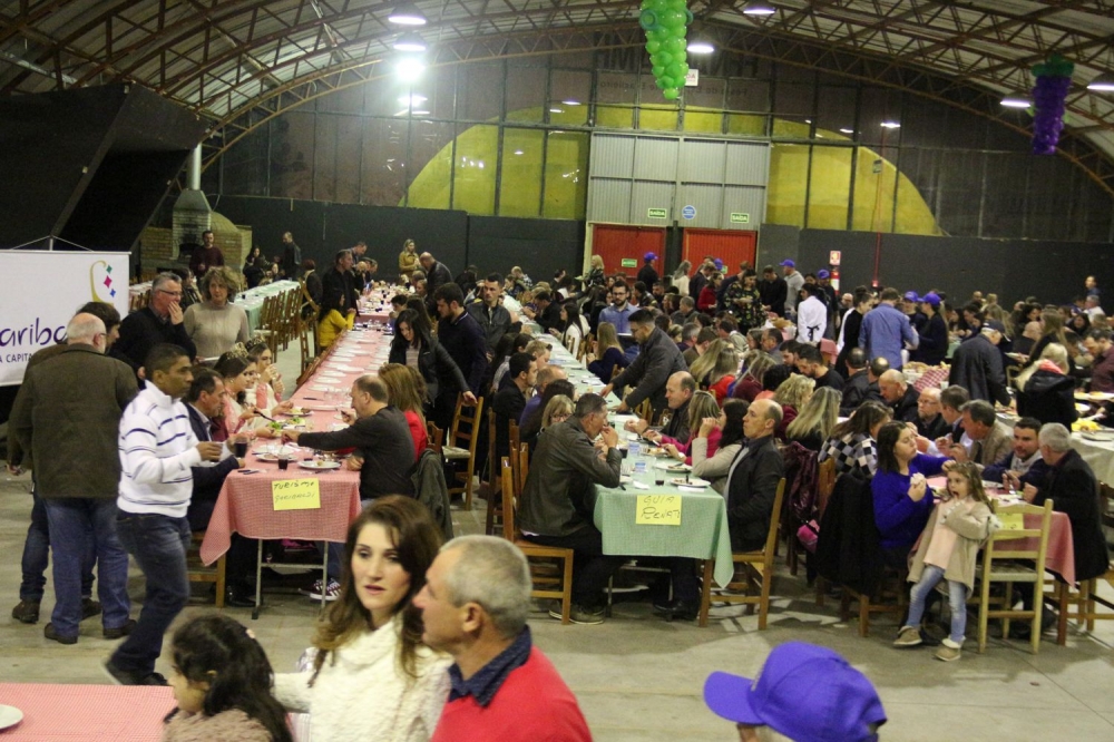 Cerca de três mil pessoas participaram do Festival Colonial em Garibaldi