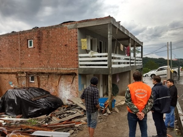 Pasin vistoria estragos causados pelo vendaval em Bento Gonçalves