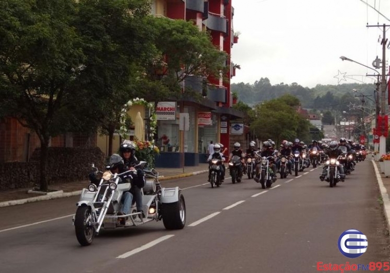 Motociclistas realizam procissão no domingo em Garibaldi
