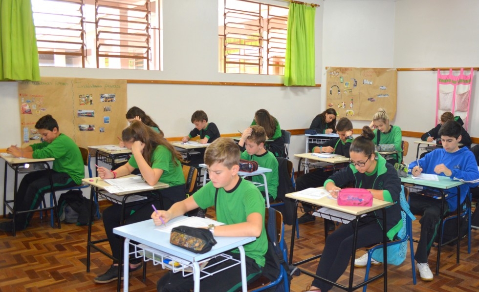 Férias em escolas municipais e estaduais iniciam nesta semana   