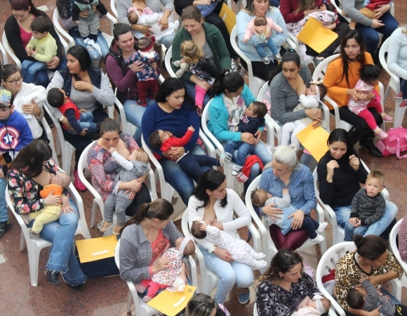 Evento em Bento Gonçalves destaca o aleitamento materno