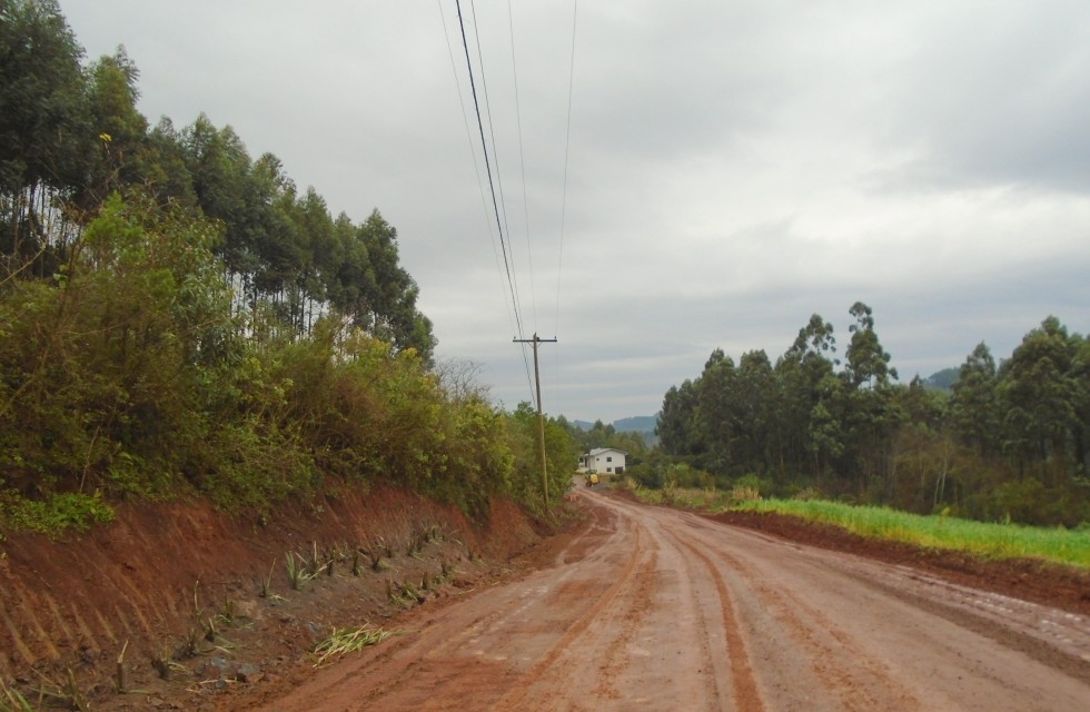 Estrada do Roteiro Turístico Recanto Bergamasco ganha pavimentação