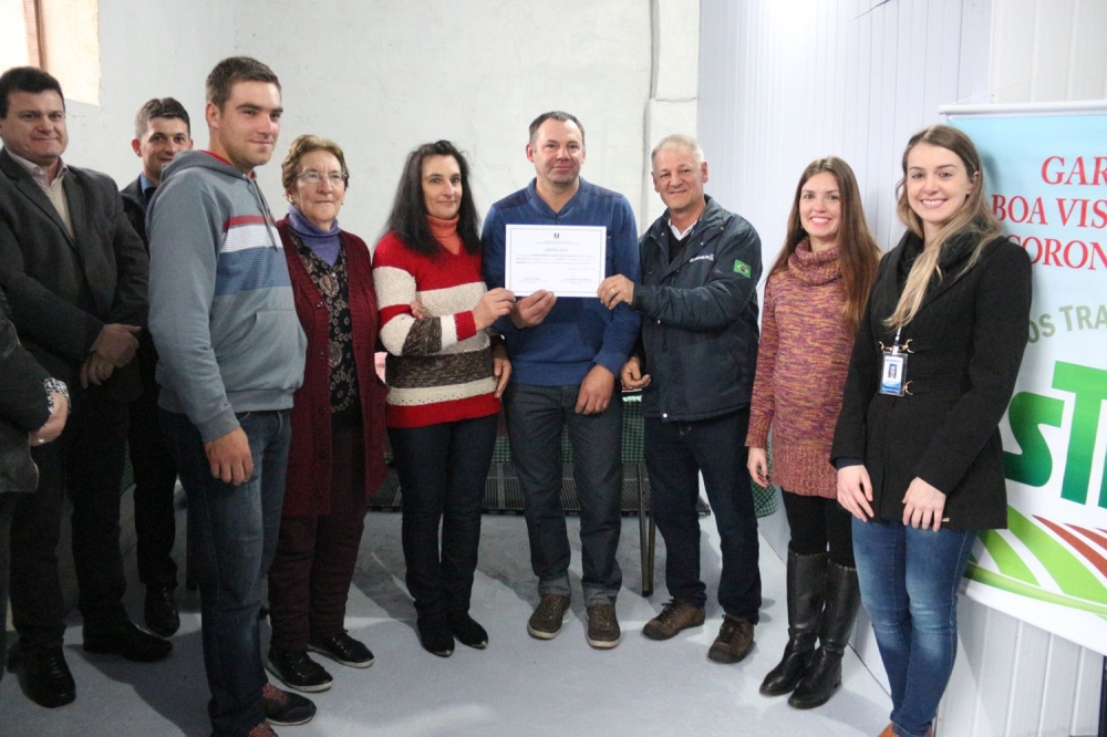 Agroindústria de vinho colonial é inaugurada em Garibaldi