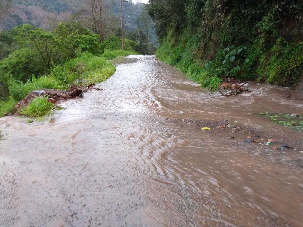 Com mais de 60 milímetros de chuva, Bento registra alagamentos e deslizamentos