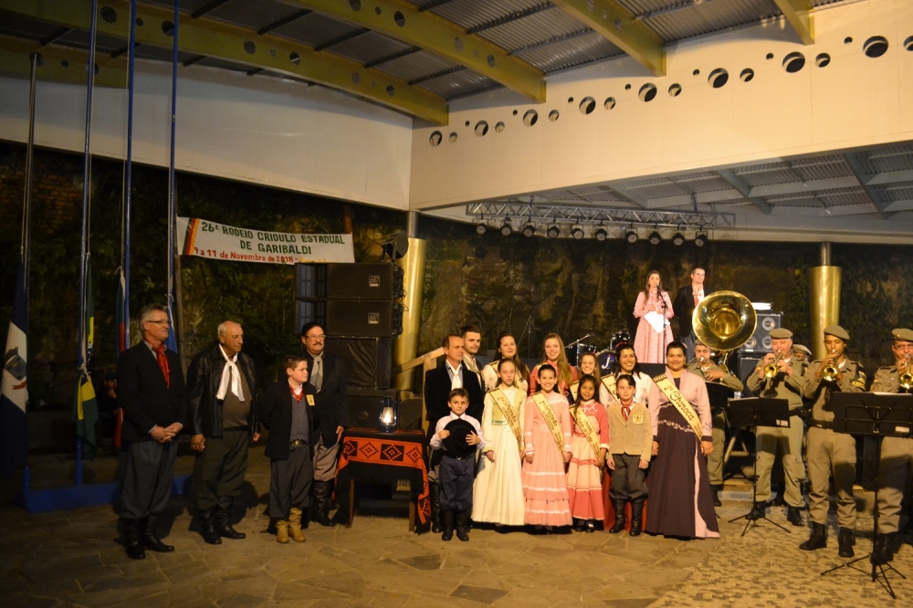 Tradicional cavalgada celebra o Feriado Farroupilha em Garibaldi