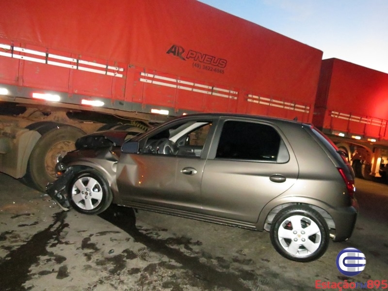 Acidente no trevo do Silo da Cesa deixa três feridos