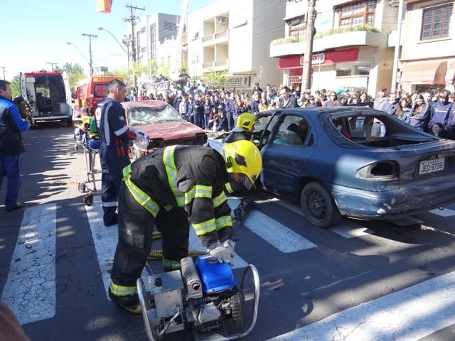 Bombeiros de Carlos Barbosa, Bento Gonçalves e Garibaldi preparam simulado