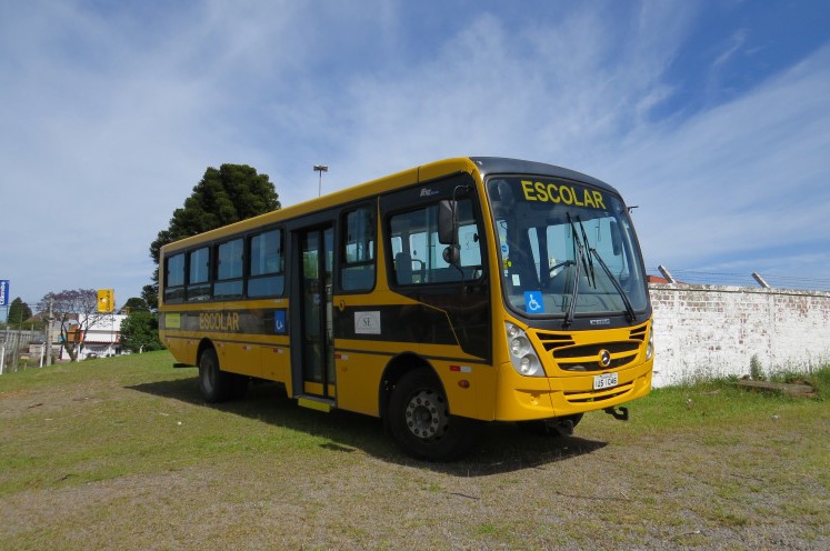 Criança dorme e é esquecida dentro de ônibus escolar em Farroupilha