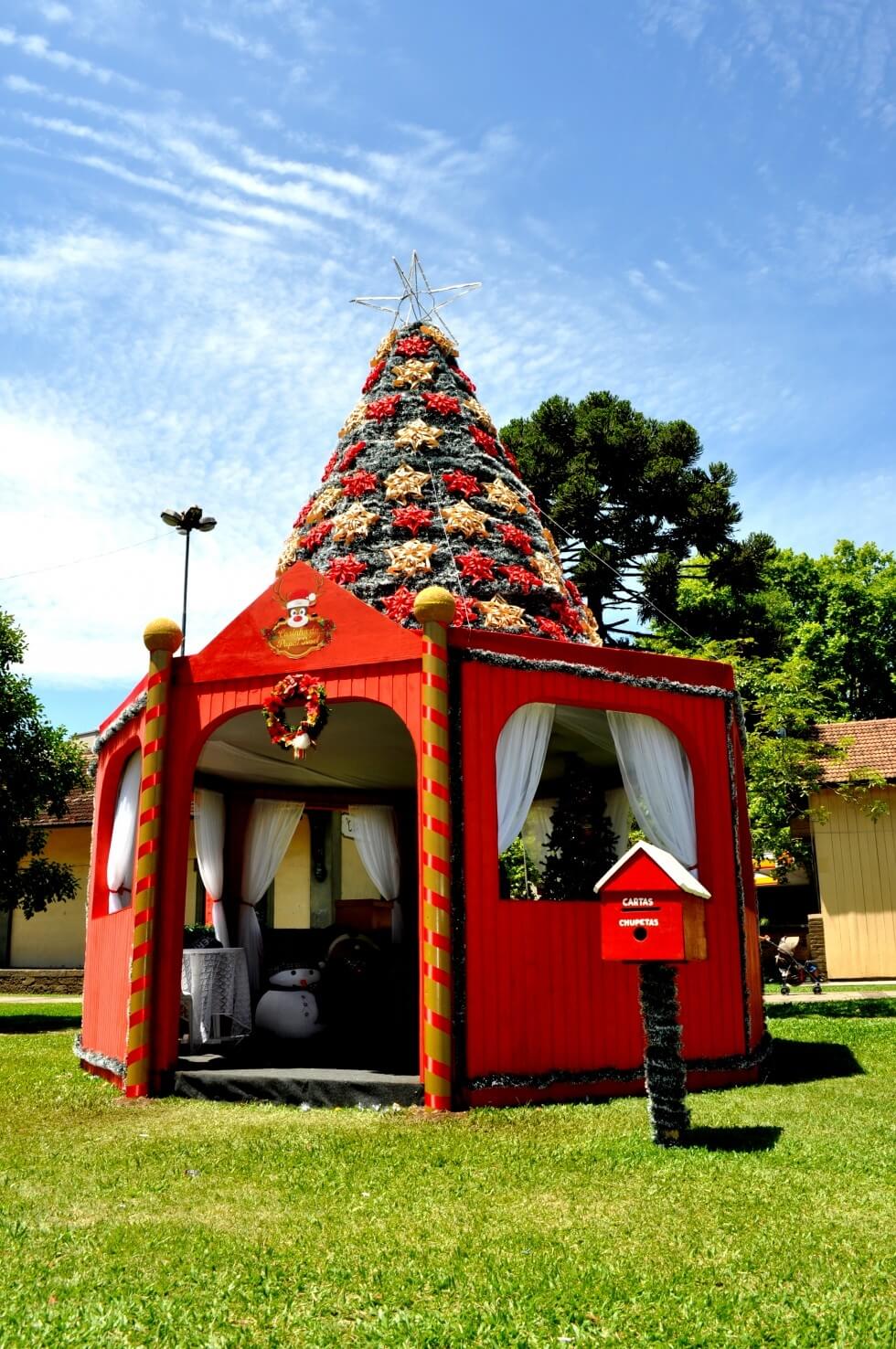 Carlos Barbosa inova com a decoração natalina