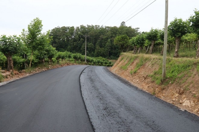 Pavimentação da Estrada do Sabor na reta final