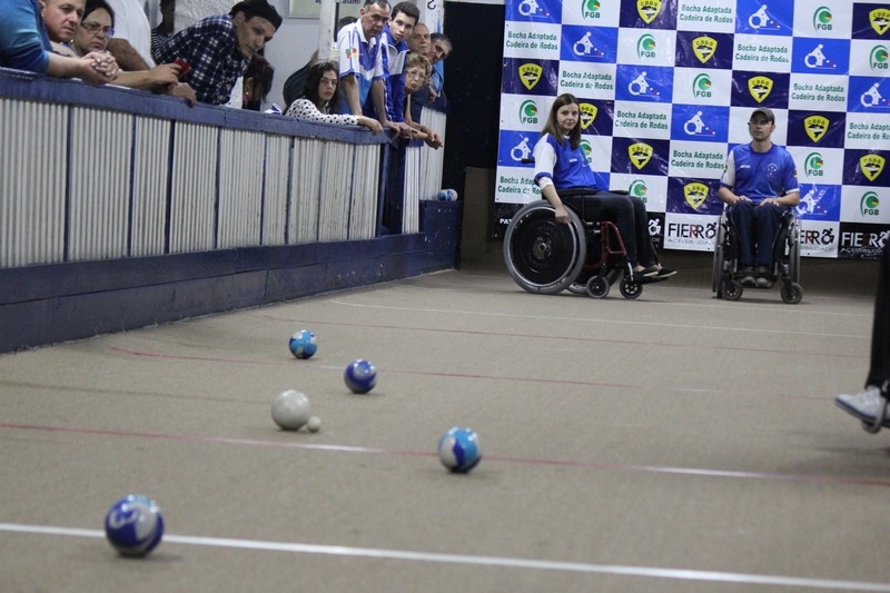 Carlos Barbosa sedia campeonato de bocha para cadeirantes
