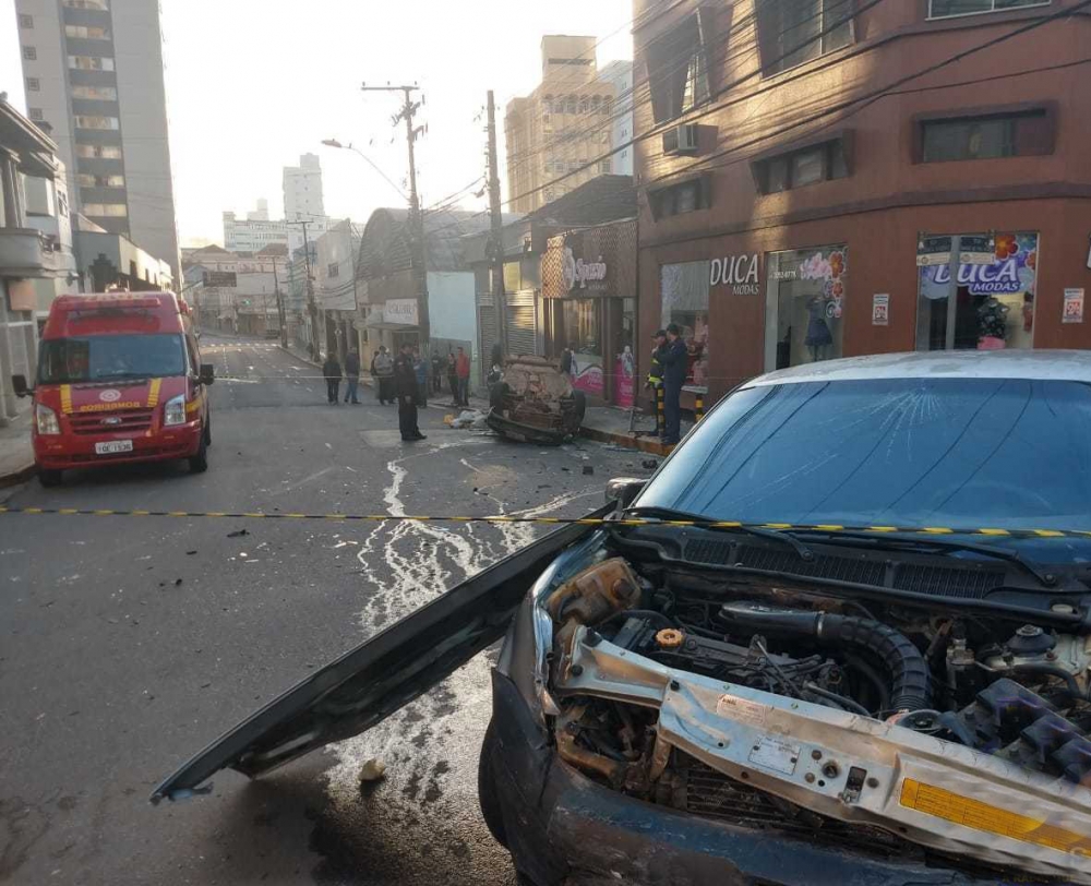 Acidente no Centro de Bento Gonçalves deixa três pessoas feridas