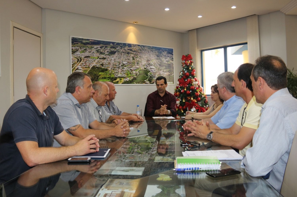 Moisés Nekel assume o comando da Prefeitura de Garibaldi