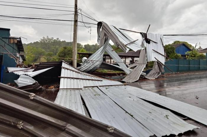 Forte temporal deixa estragos em Teutônia