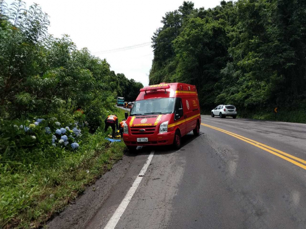 Mulher é atropelada na BR 470 em Bento Gonçalves