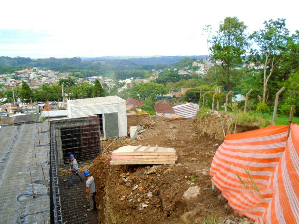Seguem as obras de ampliação do cemitério municipal de Carlos Barbosa