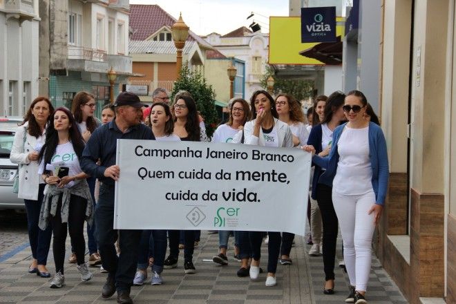 Caminhada alertou para a importância da saúde mental em Garibaldi