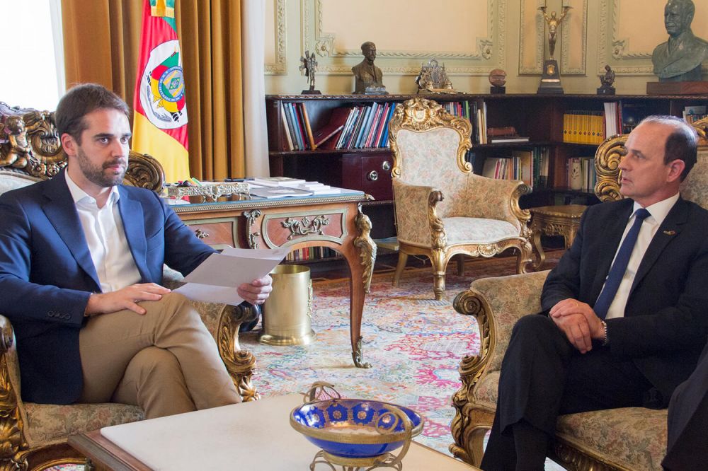Prefeito Cettolin se reúne com o governador Eduardo Leite