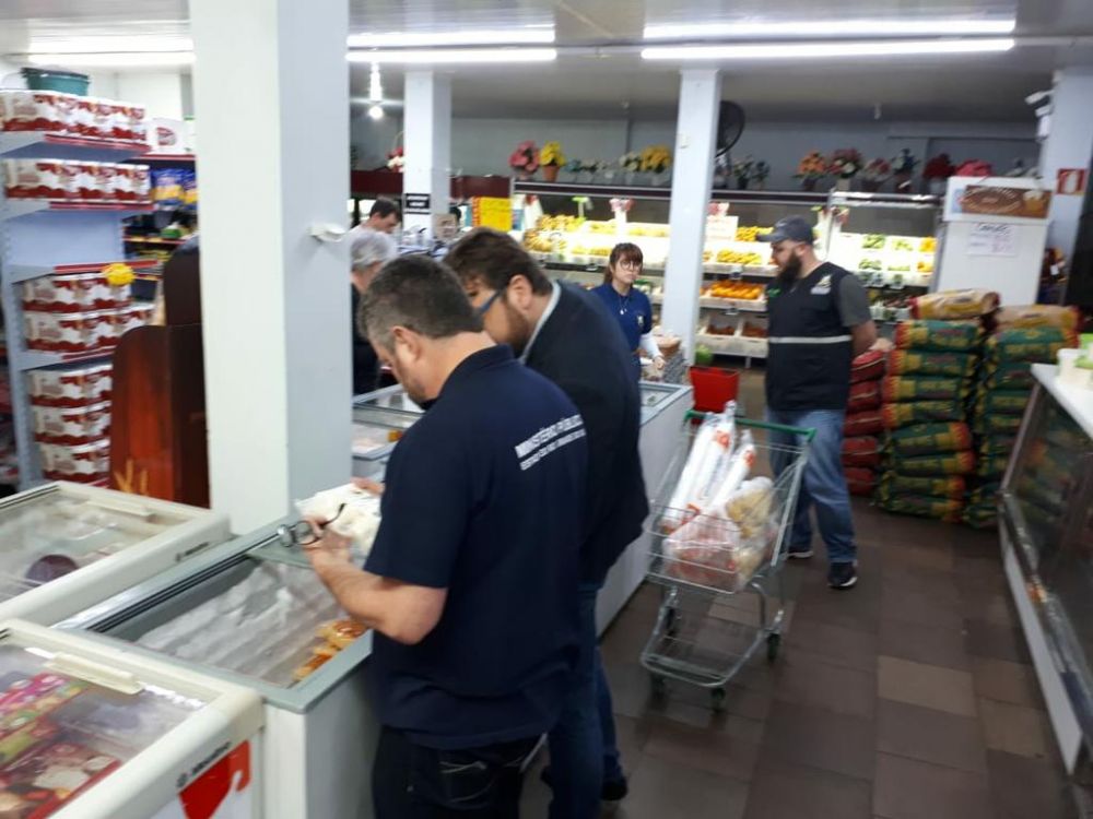 MP apreendeu 30 toneladas de alimentos impróprios na Serra em 2018