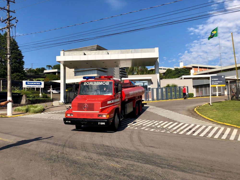 Princípio de incêndio na empresa Tramontina Garibaldi