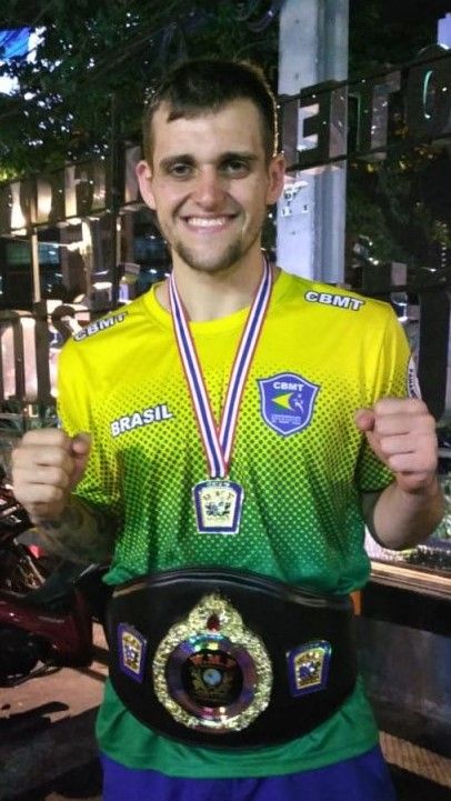 Lutador barbosense é campeão mundial de Muay Thai